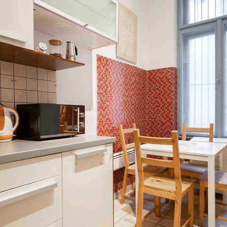 Quiet Cozy Apartment In Party Street E1 بودابست المظهر الخارجي الصورة