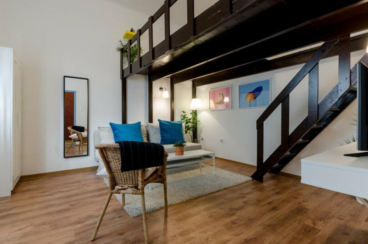 Quiet Cozy Apartment In Party Street E1 بودابست المظهر الخارجي الصورة