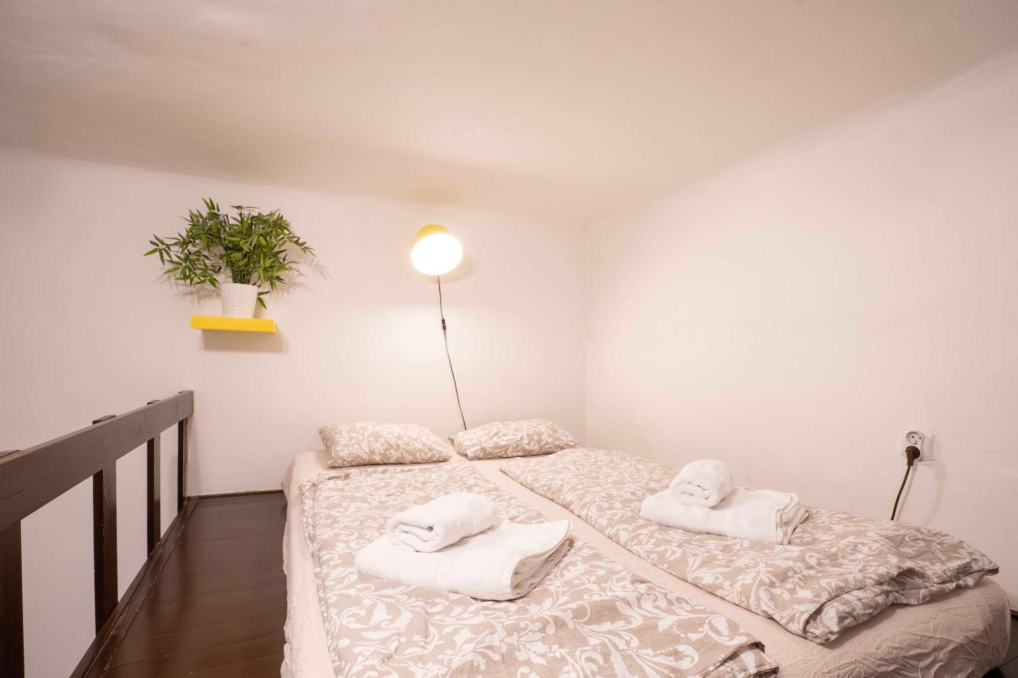 Quiet Cozy Apartment In Party Street E1 بودابست المظهر الخارجي الصورة