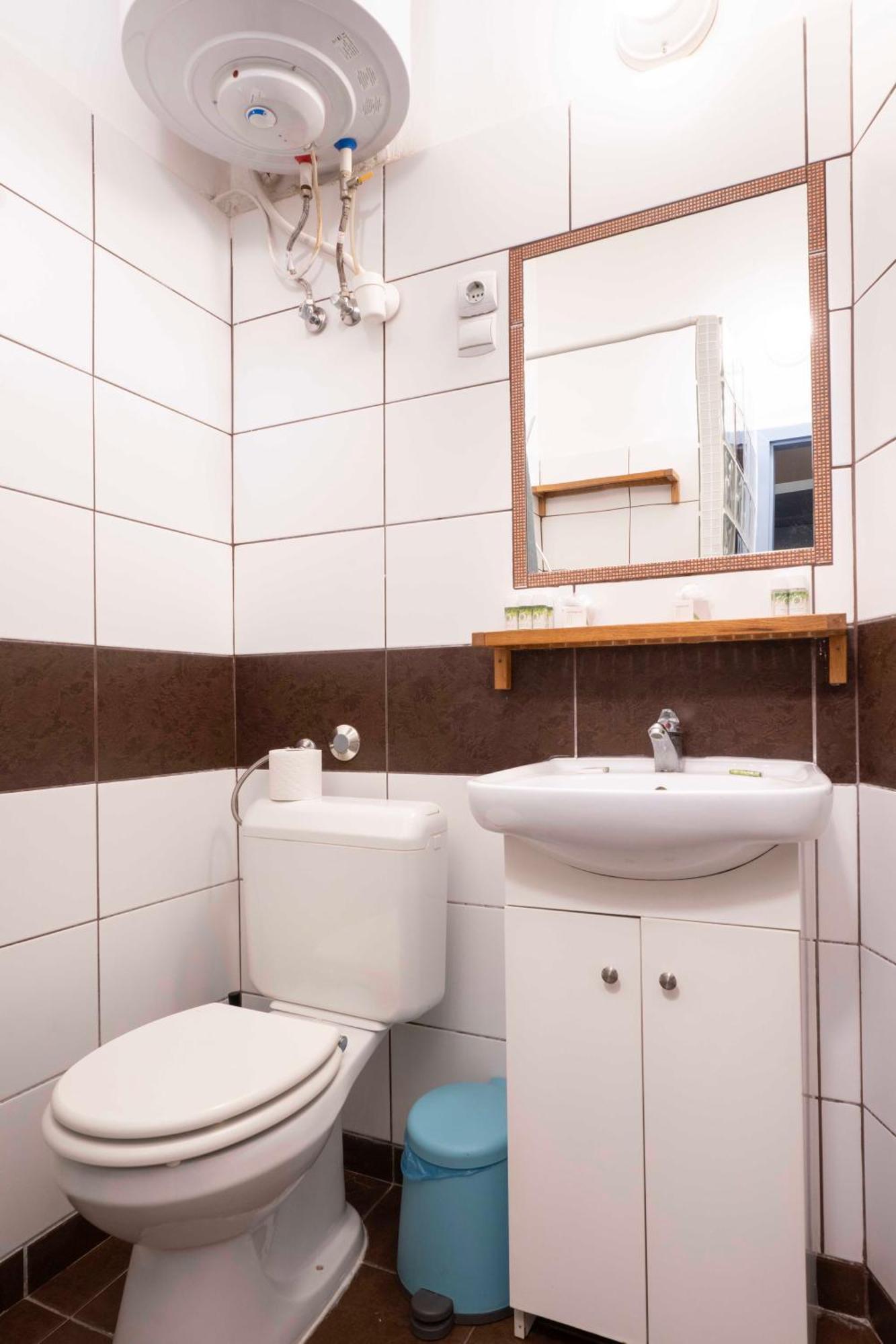 Quiet Cozy Apartment In Party Street E1 بودابست المظهر الخارجي الصورة